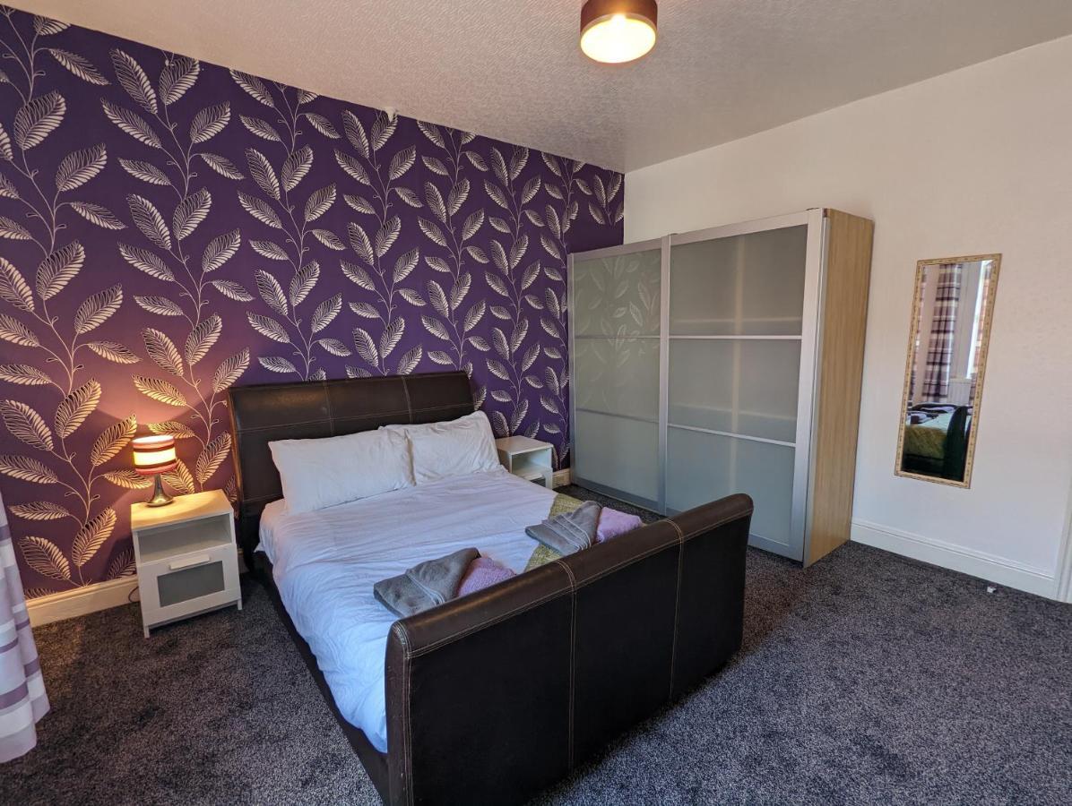 Moon Holiday Townhouse Free Parkingprivate Garden Blackpool Exteriér fotografie