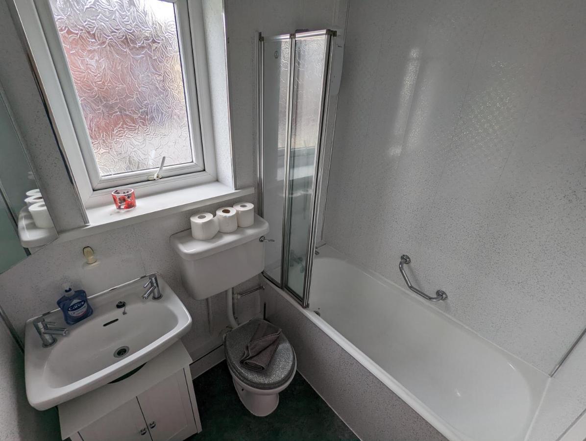 Moon Holiday Townhouse Free Parkingprivate Garden Blackpool Exteriér fotografie